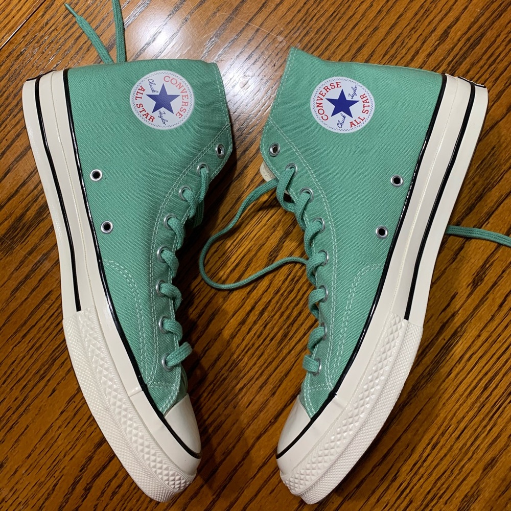 Rare Abercrombie and Fitch converse